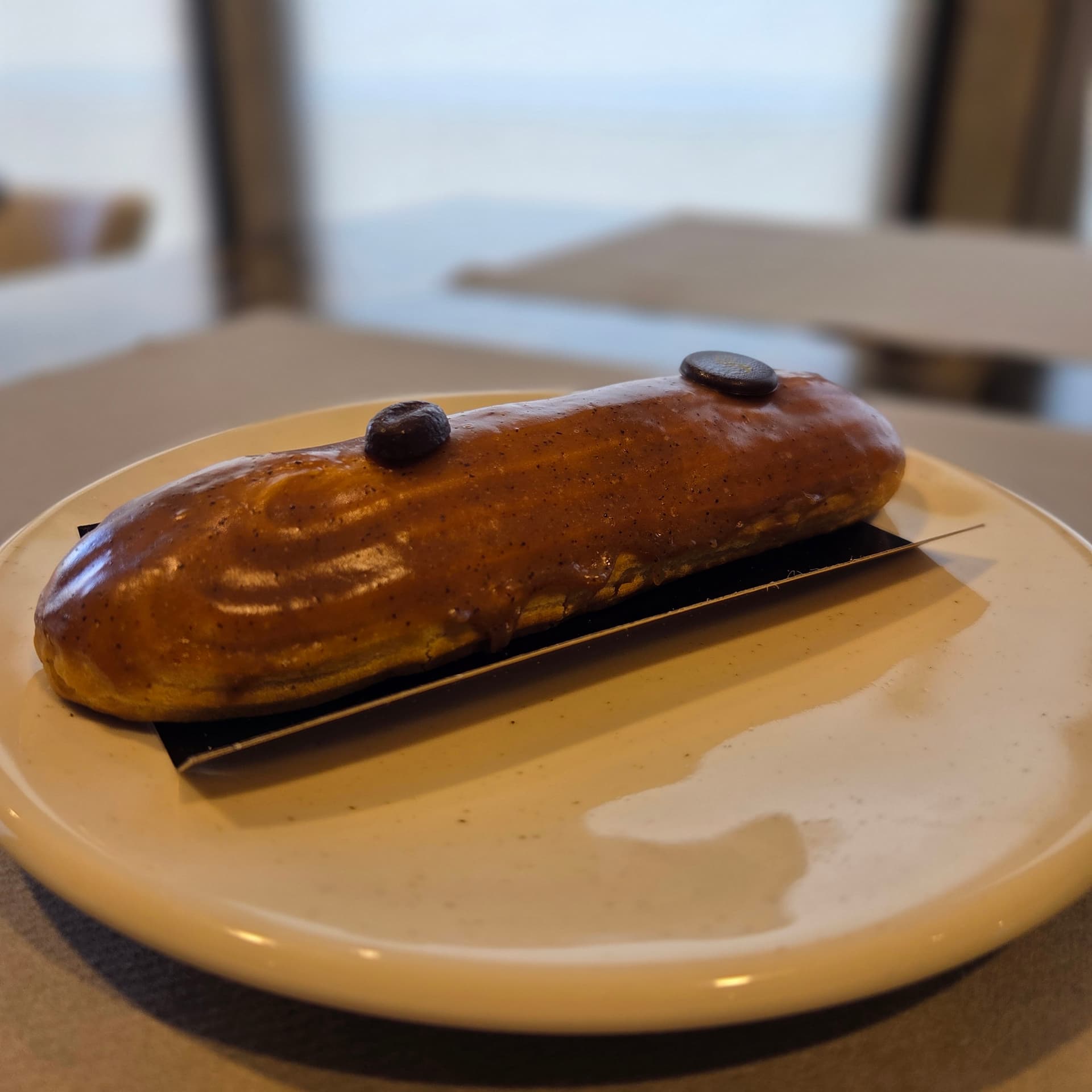 Éclair au café